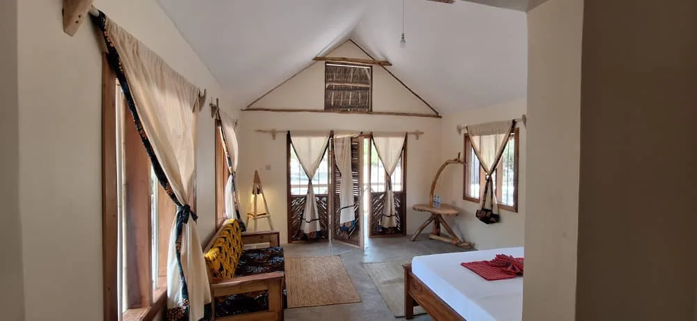Safari Cottage Bedroom 03